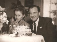 Svatební foto z roku 1952