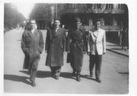 Čtveřice mužů - zleva - pan Hradec druhý, Milan Paumr - uniforma, Josef Mašín