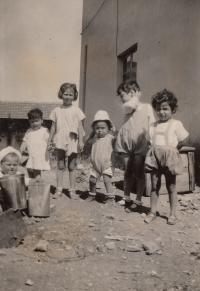 1929, children house in Izrale in kibuc