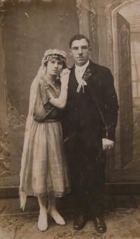 Rodiče Niny Bilijenkové - svatební foto