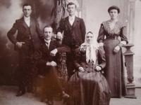 Vladimír Ficek (in the left side) with his parents and siblings, 1908