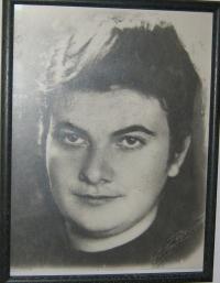 Sestra pamětnice Pavla, která byla v roce 1942 zastřelena nacisty v Peremilovce-foto Ledochovka 1939 (jediná fotografie sestry, která se zachovala