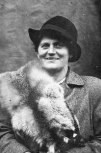 Erika Bednářová's mother - Žofie Rotter, 1937