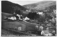 Zaniklá obec Hraničná (Grenzgrunt) na Jesenicku kde se narodil pamětník Erwin Riegr-1. ledna 1976 byla obec úředně zrušena (dnes stojí již jen dům úplně vlevo)