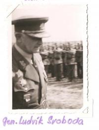 Sraz Jiráskovy východočeské oblasti - Josefov 1946 - generál Ludvík Svoboda