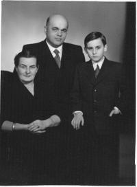 Tomáš Halík with his parents in 1958