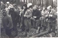Rabstejn, October 28, 1970, meeting of mountaineers, František Srovnal to the right carrying a guitar from a friend