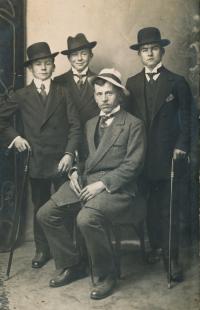 4 - The witness’s father Josef Charvát with friends
