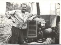 Antonín Svoboda traktorista někdy v 70 letech 
