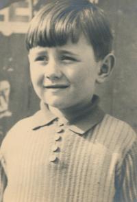 František Suchý 1935 7 years old