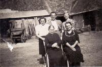 Brozany č.2 - - rodinné foto 