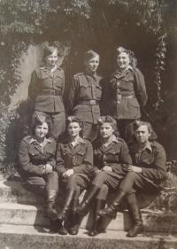 Signalwomen from the 2nd artillery regiment, Naděžda Brůhová sitting (2nd from the right), May 1945