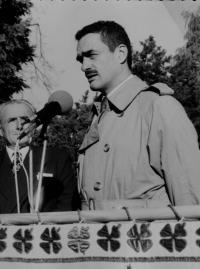 Ceremonial unveiling of the statue of A. Švehla V