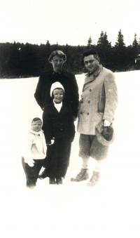 Marie, Otto, Helena a Eva Fischlovi 1936