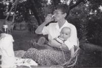 Helena Illnerová s prvním vnoučetem