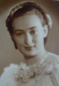 Jarmila Weinbergerová dance class for 1938