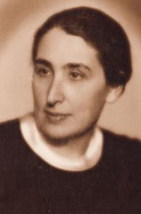 Maminka Božena Weinbergerová, 1939