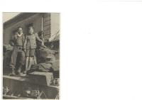Richard Praus s americkým vojákem, květen 1945