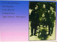 Anna Havranová_s manželem a dalšími po Kyjevu 1943