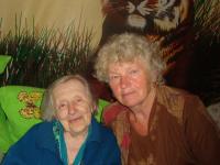 Vlevo Emilie Varská, vpravo Emilie Kuročenko, 14.7.2013