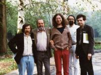 Zleva: Jiří Pallas, Pavel Tigrid, Jaroslav Hutka, Karel Trinkiewicz a Alexandr Tomský, Bavorsko 1985