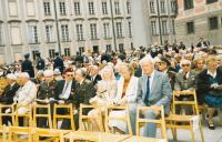 Oslavy 50. výročí konce druhé světové války na Pražském hradě, 8. května 1995 (plk. Ing. Souček, pplk. Matula)