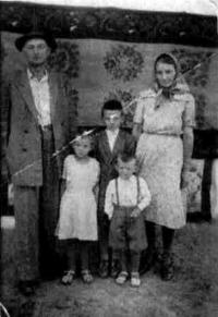 The Caraiman Family - photo from the deportation in Bărăgan