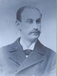 Her father Josef Saibert