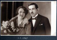 svatební fotografie rodičů - 1927