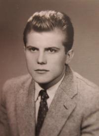 Pavel Kolínek in youth