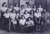 School photo - Ruth Steckelmacher is in the last row, third from the left