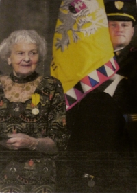 Fotografie z předávání státního vyznamenání