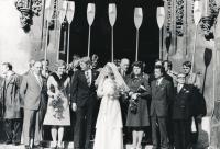 Newly-weds Vladek and Vladimíra Lacina on their wedding day, accompanied by rowers, 1975