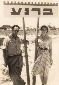 Barnea Magda s manželem 1955-7