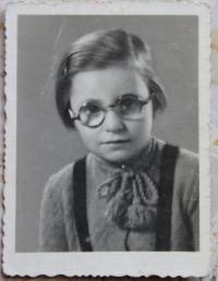 Bedřiška Winklerová - before transport to Terezín