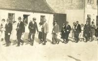 Harvest feast in Mušov before the war