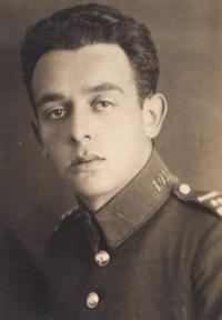 Father as a soldier, 1925