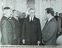Rudolf Krzák u presidenta republiky Václava Havla (třetí zleva Jaroslav Klemeš)