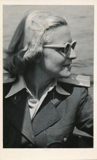 Taking a Ship in Poland (1956)