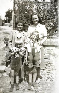 Věra Lerchová - mladá