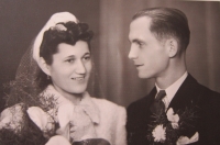Svatební foto rodičů, 26. října 1940