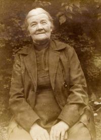 Kasal Jan - Grandmother Julie Kasal, Krucemburk about 1927