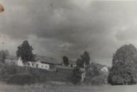 Dům ve Vikanticích kam se rodina přestěhovala v roce 1955
