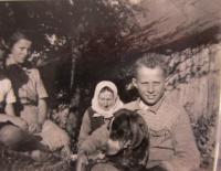 Josef a Alena Nimsovi s Annou Kubáčovou