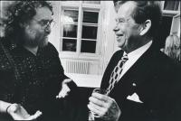 J. Skalník s V. Havlem přibližně rok 1990