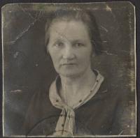 Jana Landšoffelová, matka pamětníka (ve 40 letech)