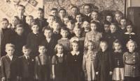 Czech primary school in Jablonec nad Nisou, 1944-45 (Josef Tvrzník in the top row - third from the left)