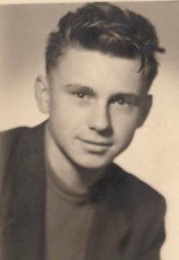 Josef Tvrzník, 1947