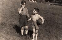 Peter a Vina 1950