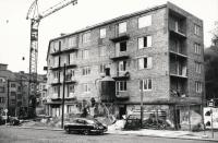 Fabinger - stavba bytovky Jeremenkova 1969
